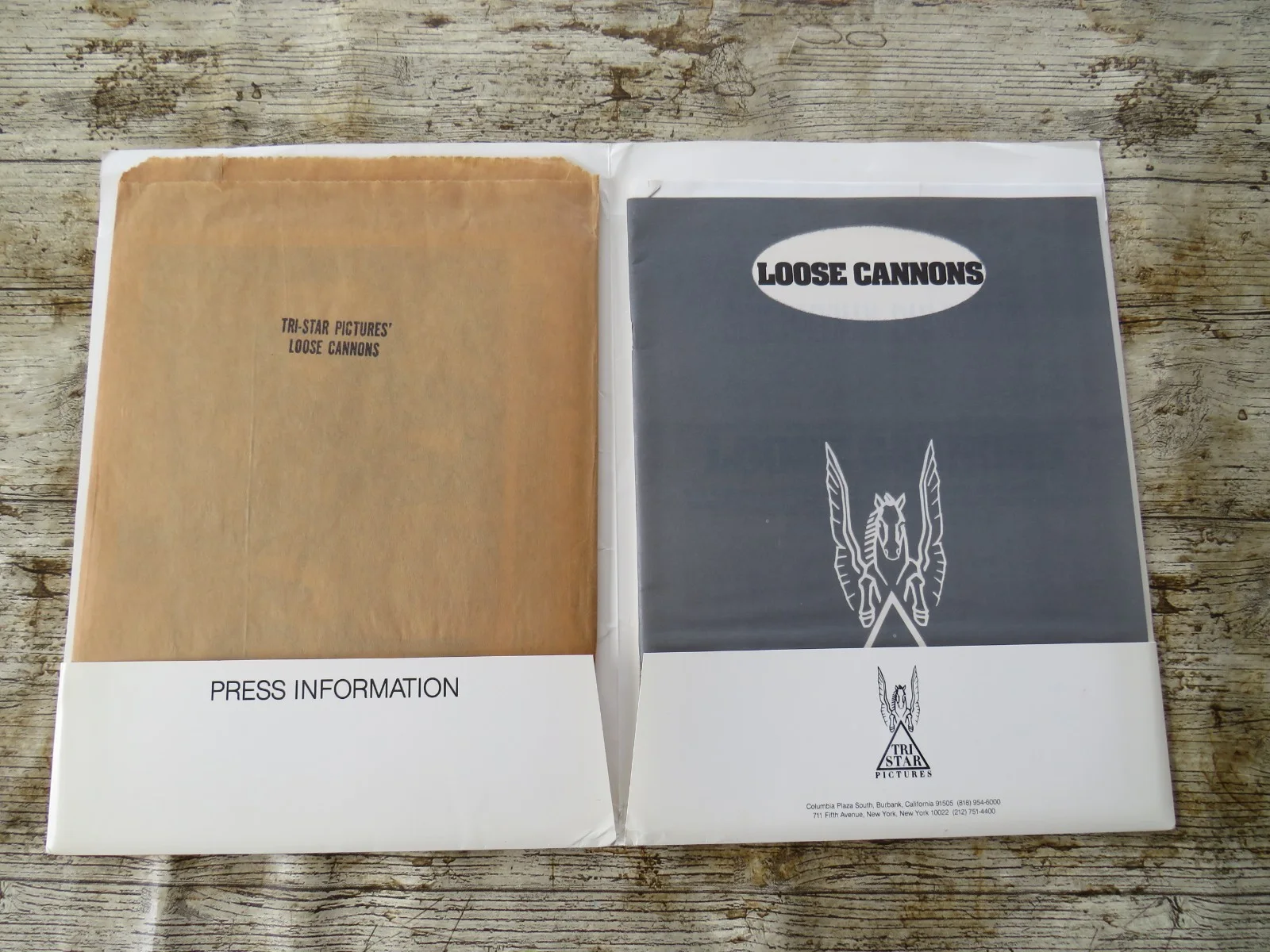 LOOSE CANNONS ORIGINAL 1990 CINEMA FILM MOVIE PRESS KIT Gene Hackman 13 PHOTOS, изображение 2