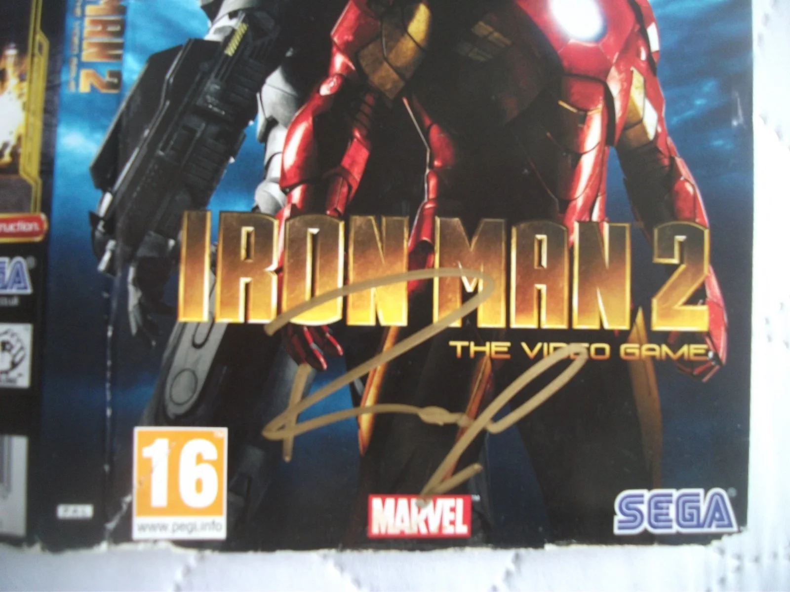 IRON MAN 2 X BOX COVER signed by ROBERT DOWNEY JNR, image 2