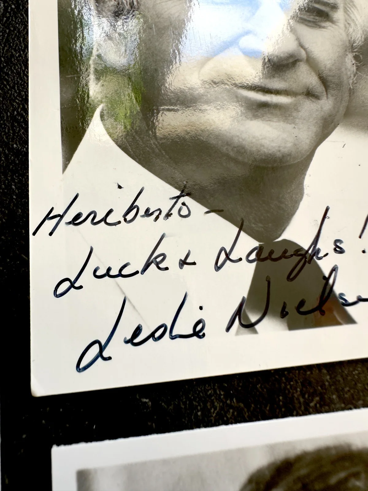 Johnny Cash, De Niro, Bronson, Nielsen, Cleese, Maguire, Neeson — LOT 10x Signed Photos – Johnny Cash De Niro Bronson Nielsen Cleese..., изображение 2