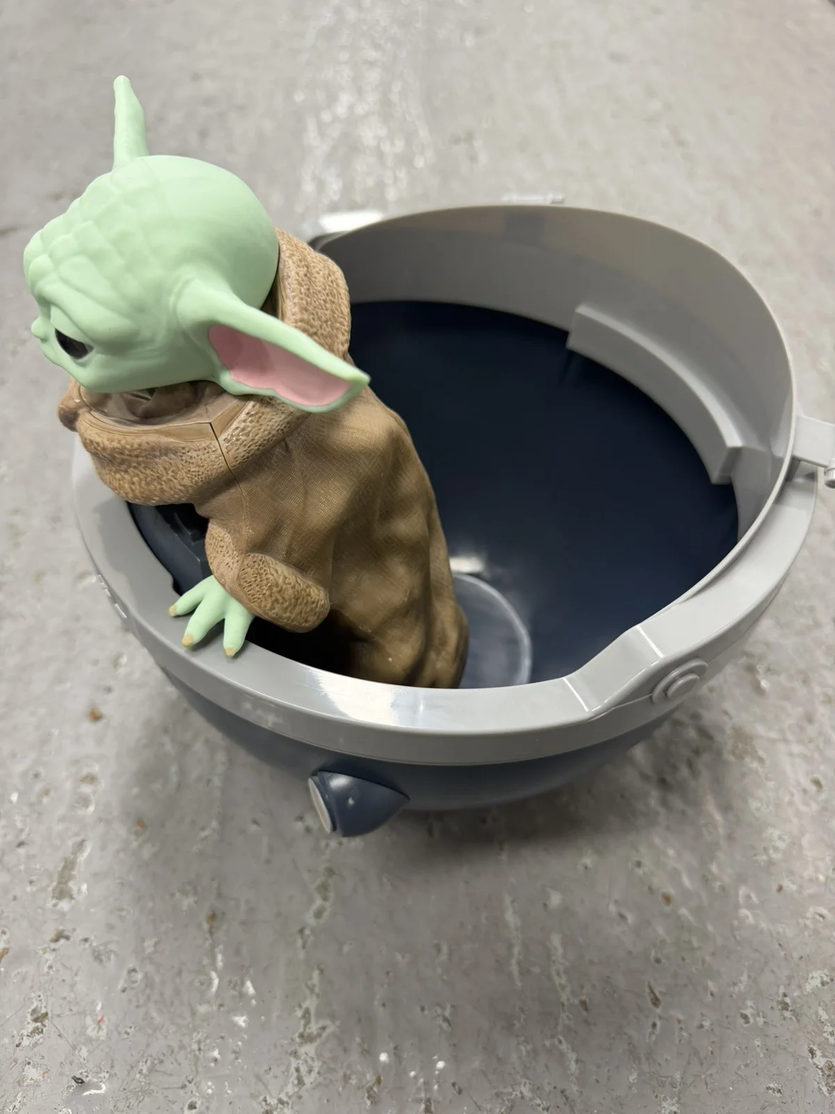 STAR WARS Mandalorian and Grogu- Grogu Popcorn Bucket. Brand New, изображение 4