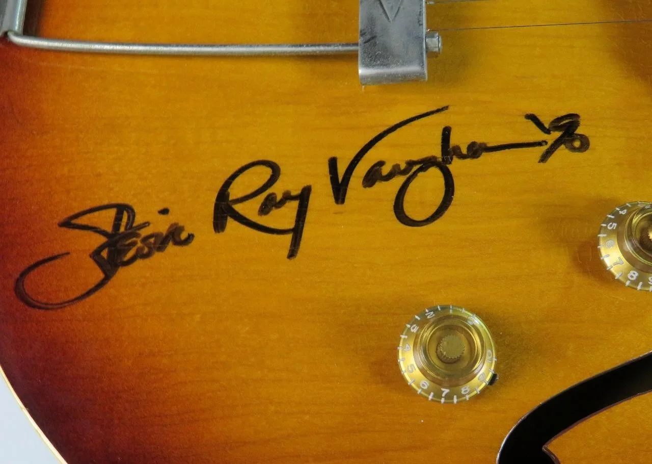 STEVIE RAY VAUGHAN Signed Autograph Auto Guitar JSA BAS, image 2