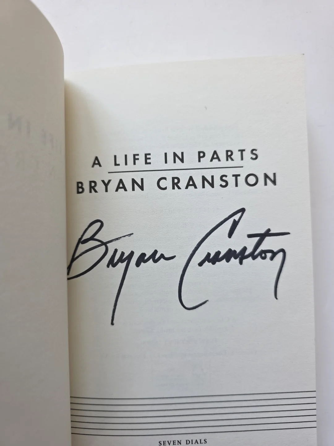 Bryan Cranston — A Life in Parts SIGNED by Bryan Cranston Autographed Paperback Book 2017, изображение 2