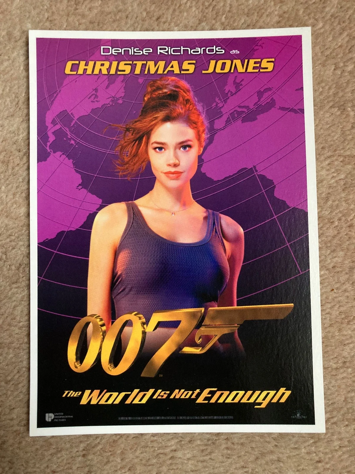 JAMES BOND 007 The World is Not Enough Set of 4 official Postcards, image 4
