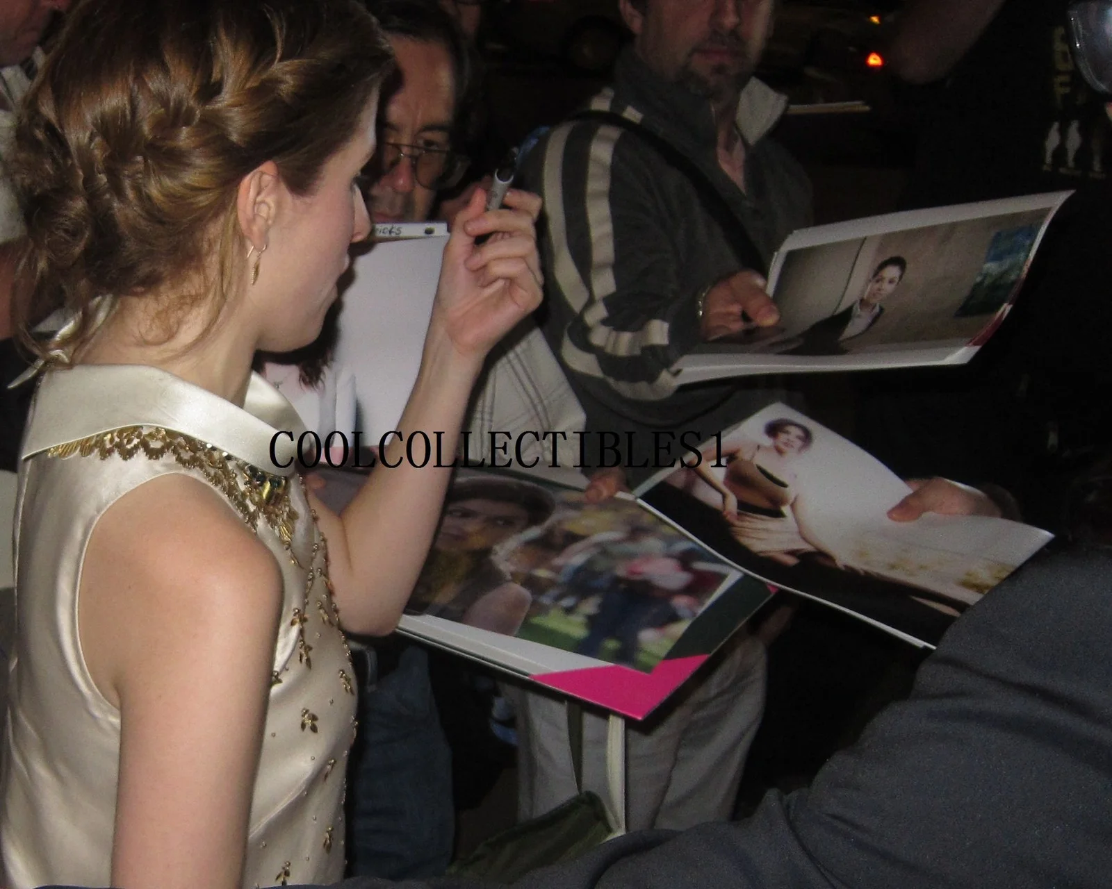 Anna Kendrick — ANNA KENDRICK "PITCH PERFECT, TWILIGHT" SIGNED 8X10 COLOR PHOTO COA "PROOF", изображение 3