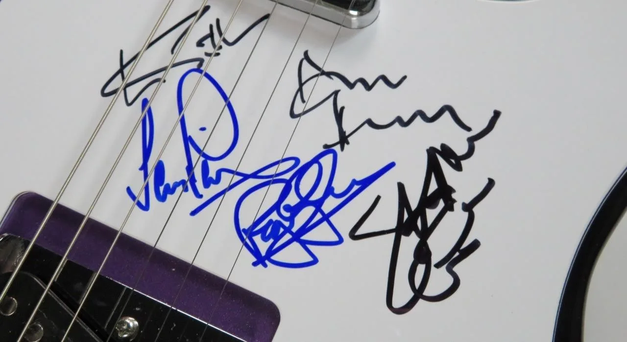 DEEP PURPLE Signed Autograph Auto Guitar by 5 JSA, image 3