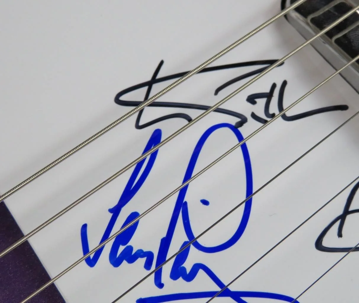 DEEP PURPLE Signed Autograph Auto Guitar by 5 JSA, image 4