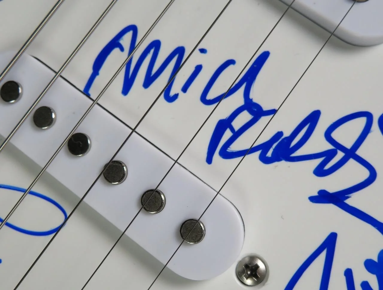 Paul Rodgers BAD COMPANY Signed Autograph Auto Guitar by 5 JSA, image 5