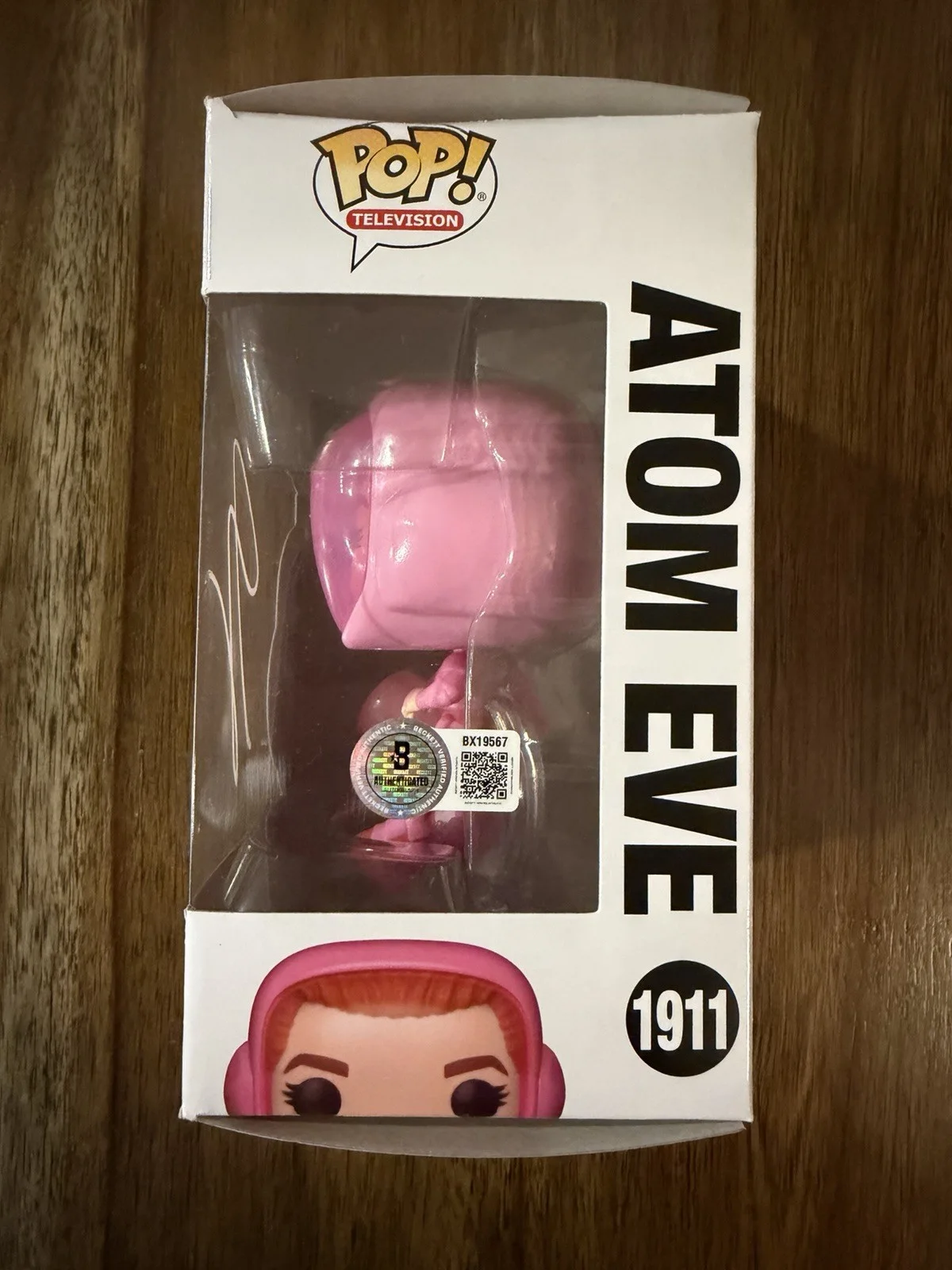 Gillian Jacobs ‘Invincible’ Signed Funko Pop ‘Atom Eve’ Beckett, image 2