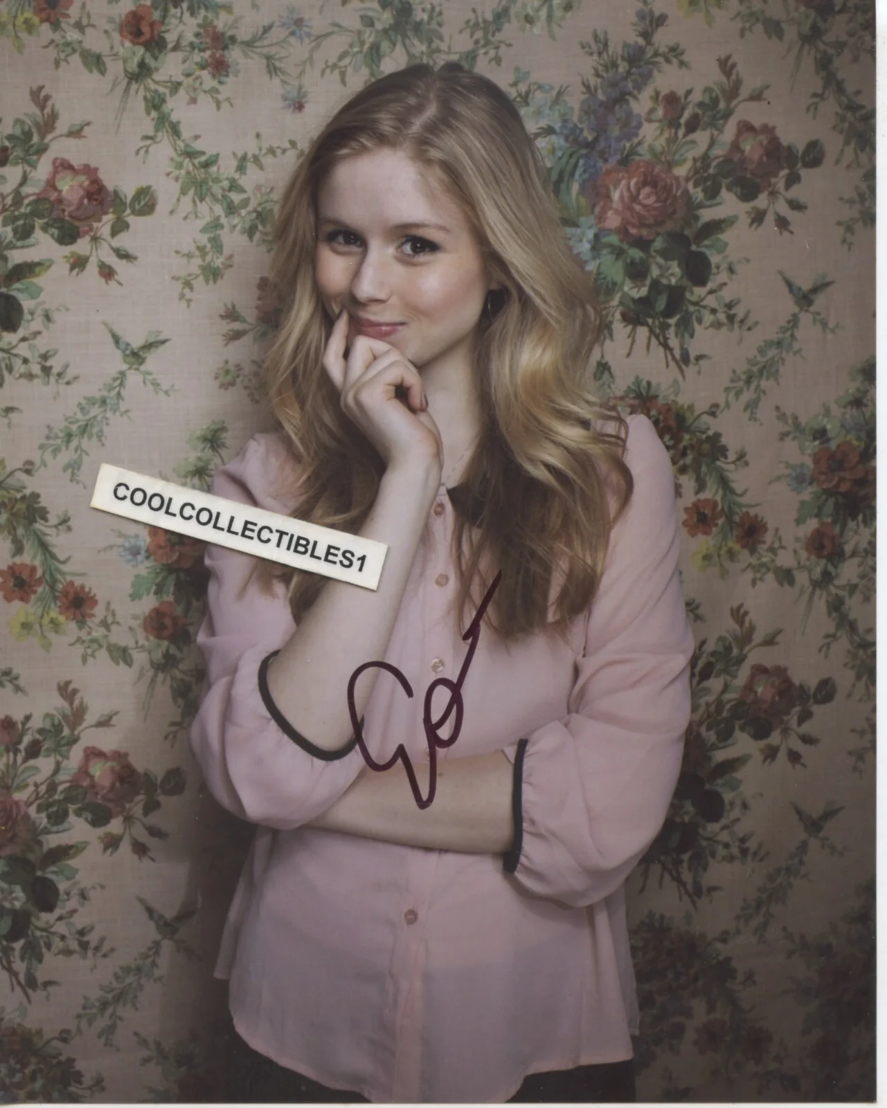 ERIN MORIARTY — ERIN MORIARTY "THE BOYS" IN PERSON SIGNED 8X10 COLOR PHOTO 1 COA "PROOF"