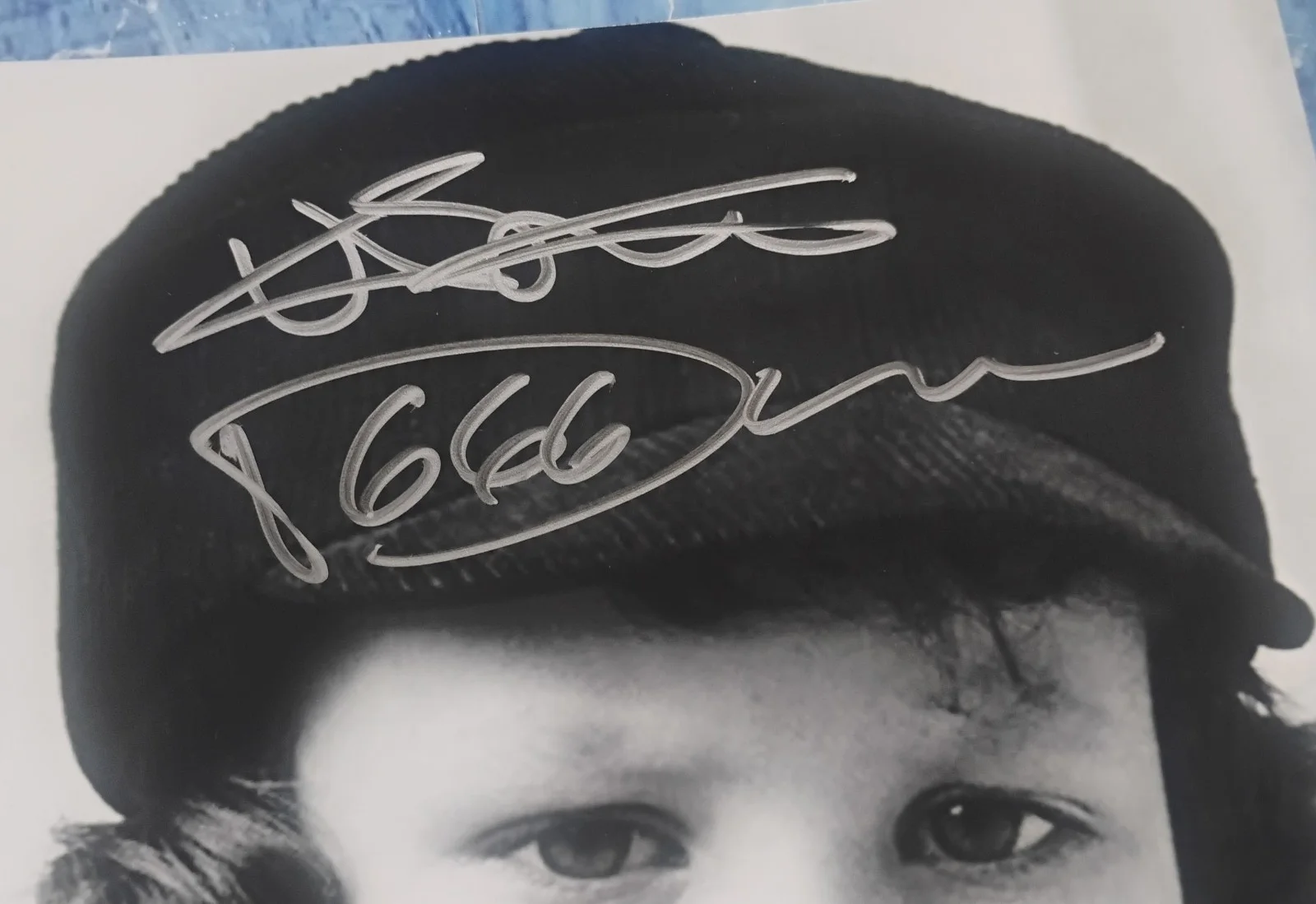 Harvey Stephens Hand Signed 8x10 Photo JSA COA The Omen NO US TARIFFS, image 3