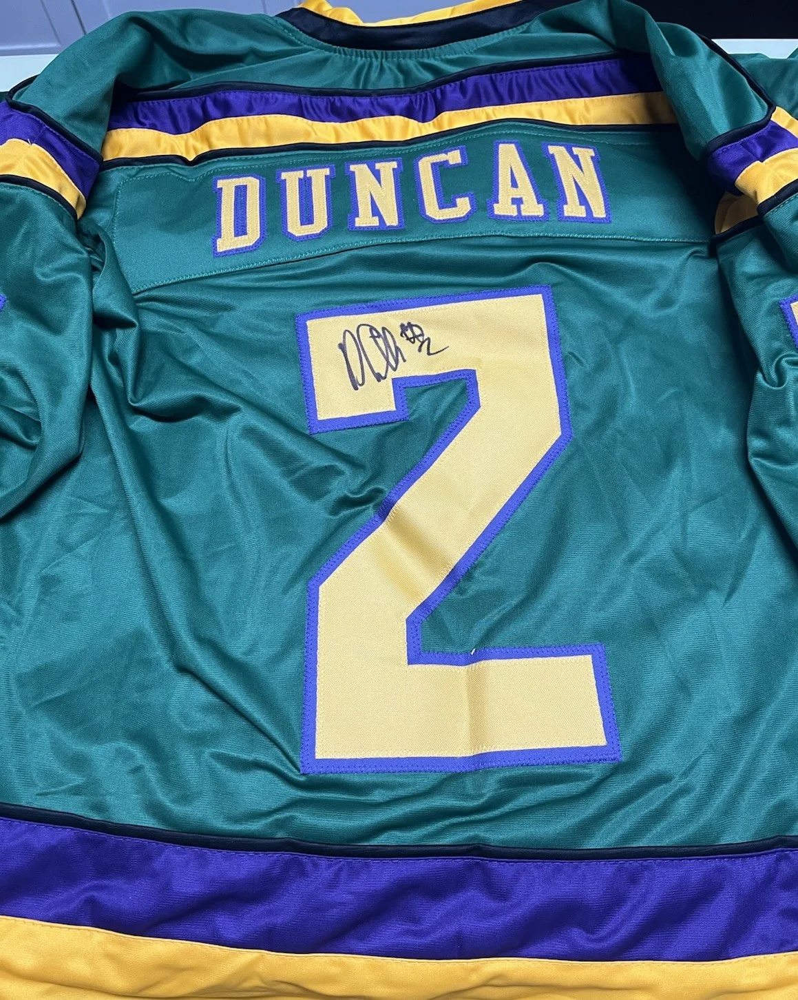 Jane Plank — “Tammy Duncan” Mighty Ducks Jane Plank & “Kenny Woo” Justin Wong Signed Jersey, image 5