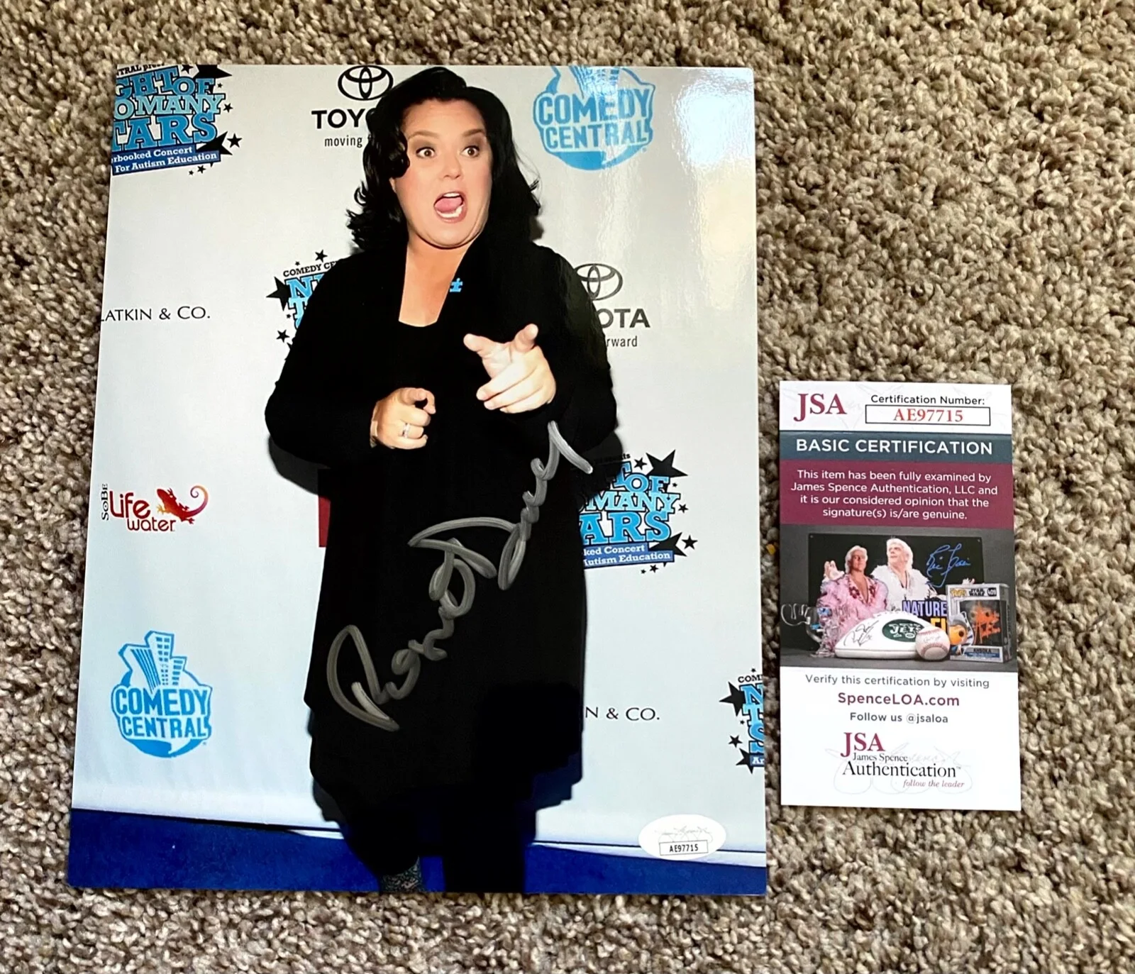 Rosie O'Donnell — Rosie O'Donnell A League Of Their Own Tarzan Flintstones Signed 8x10 Photo JSA A
