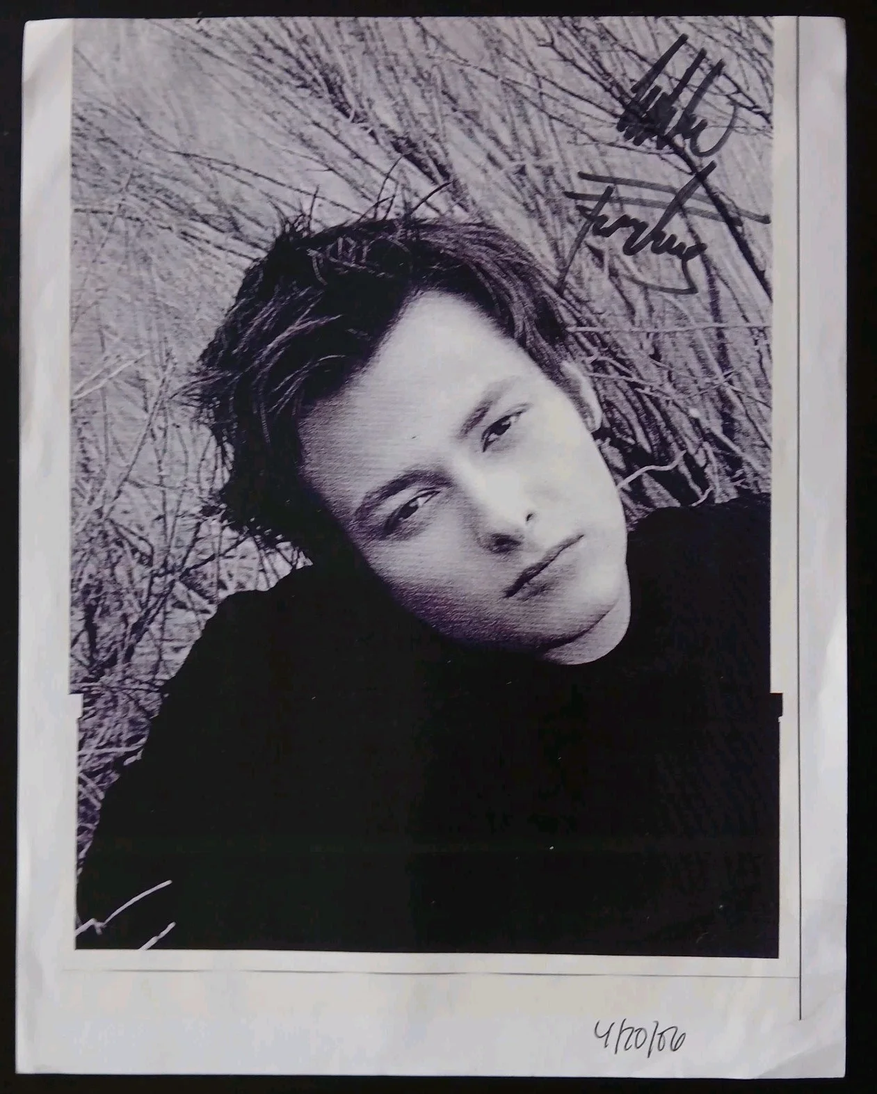 edward furlong — edward furlong signed 8.5x11 picture dated 4/20/06 the terminator actor