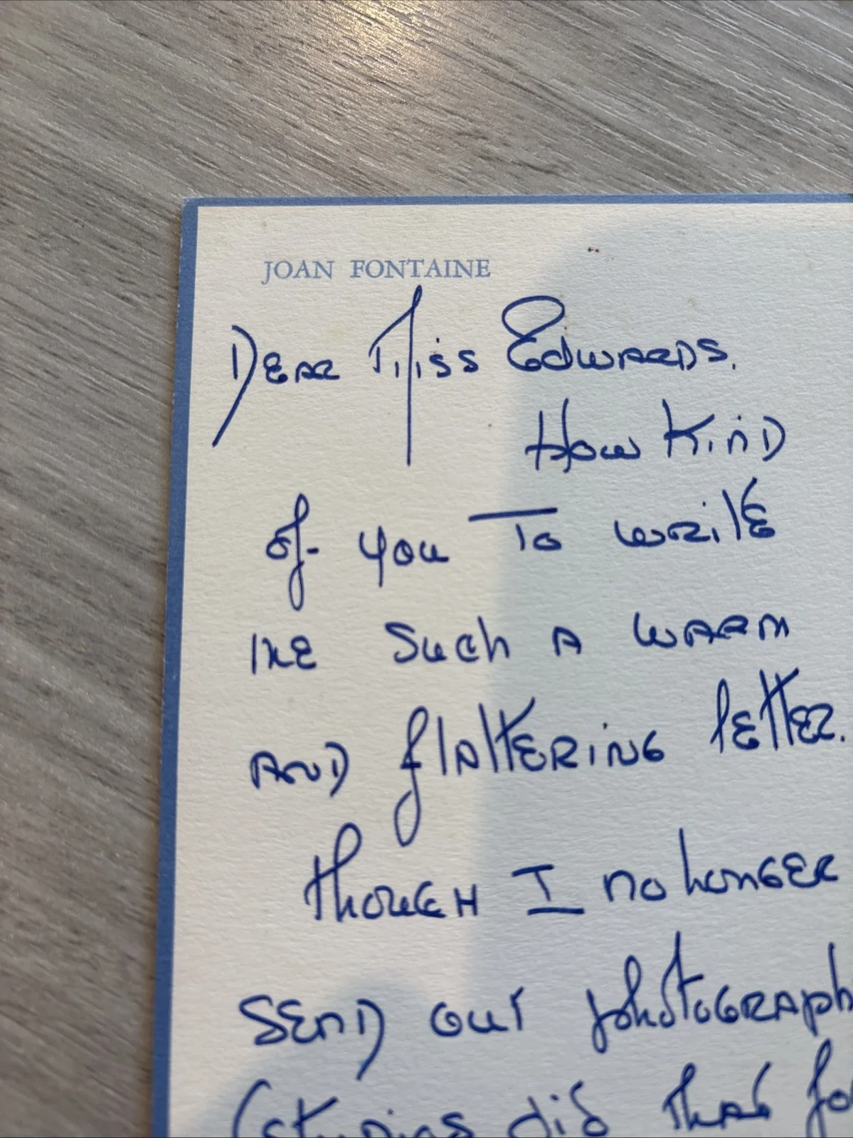 Joan Fontaine — JOAN FONTAINE - Autographed Handwritten Personal Card Signed Oscar Winner 1975, изображение 2