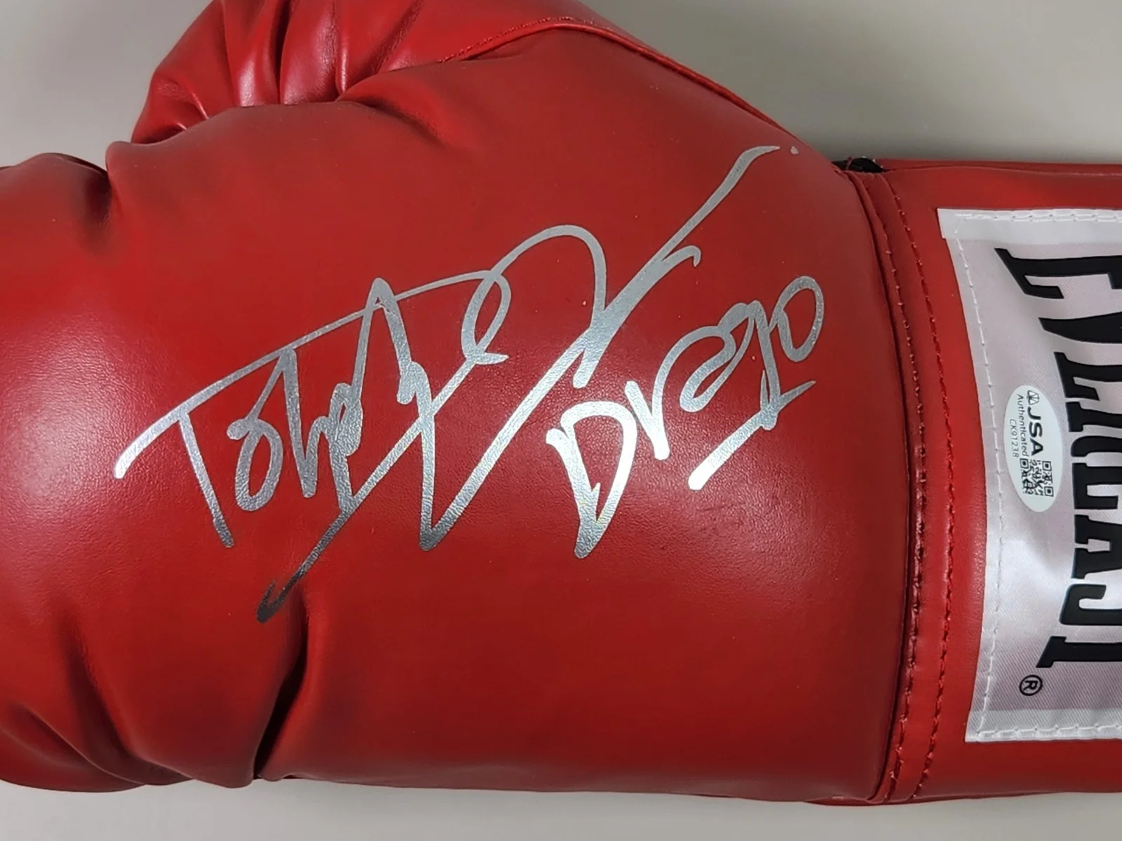 Dolph Lundgren — JSA Dolph Lundgren Signed Red Everlast LH Boxing Glove Drago Rocky IV B, изображение 4