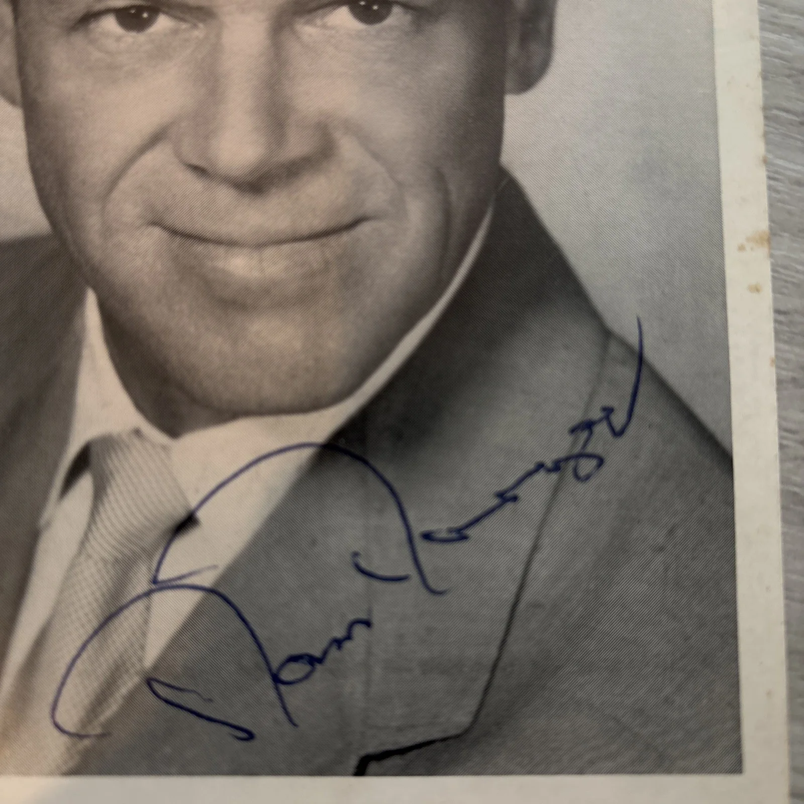 Yes — Dan Duryea Signed 5 X 7 Photo Vintage Actor Hollywood. Black & White, image 2