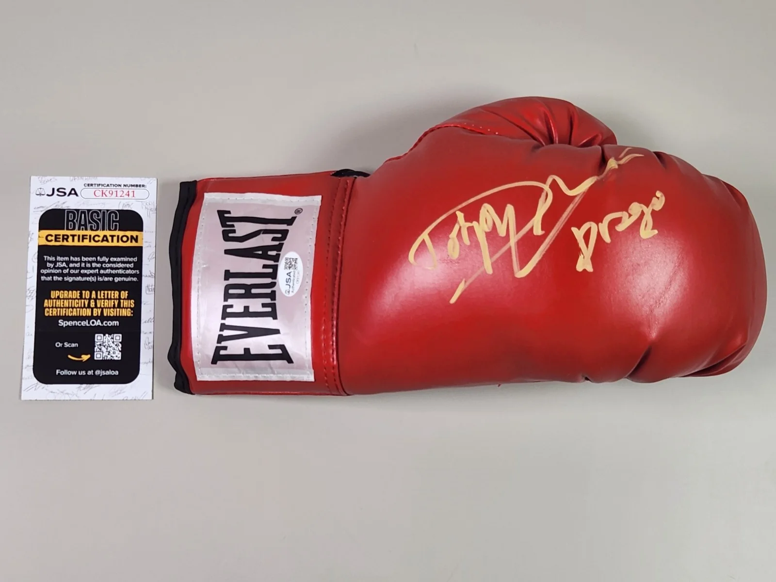 Dolph Lundgren — JSA Dolph Lundgren Signed Red Everlast RH Boxing Glove Drago Rocky IV C, изображение 2