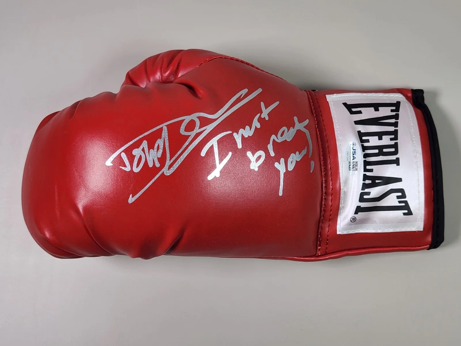 Dolph Lundgren — JSA Dolph Lundgren Signed Red Everlast Boxing Glove I Must Break You! Rocky IV A, image 3