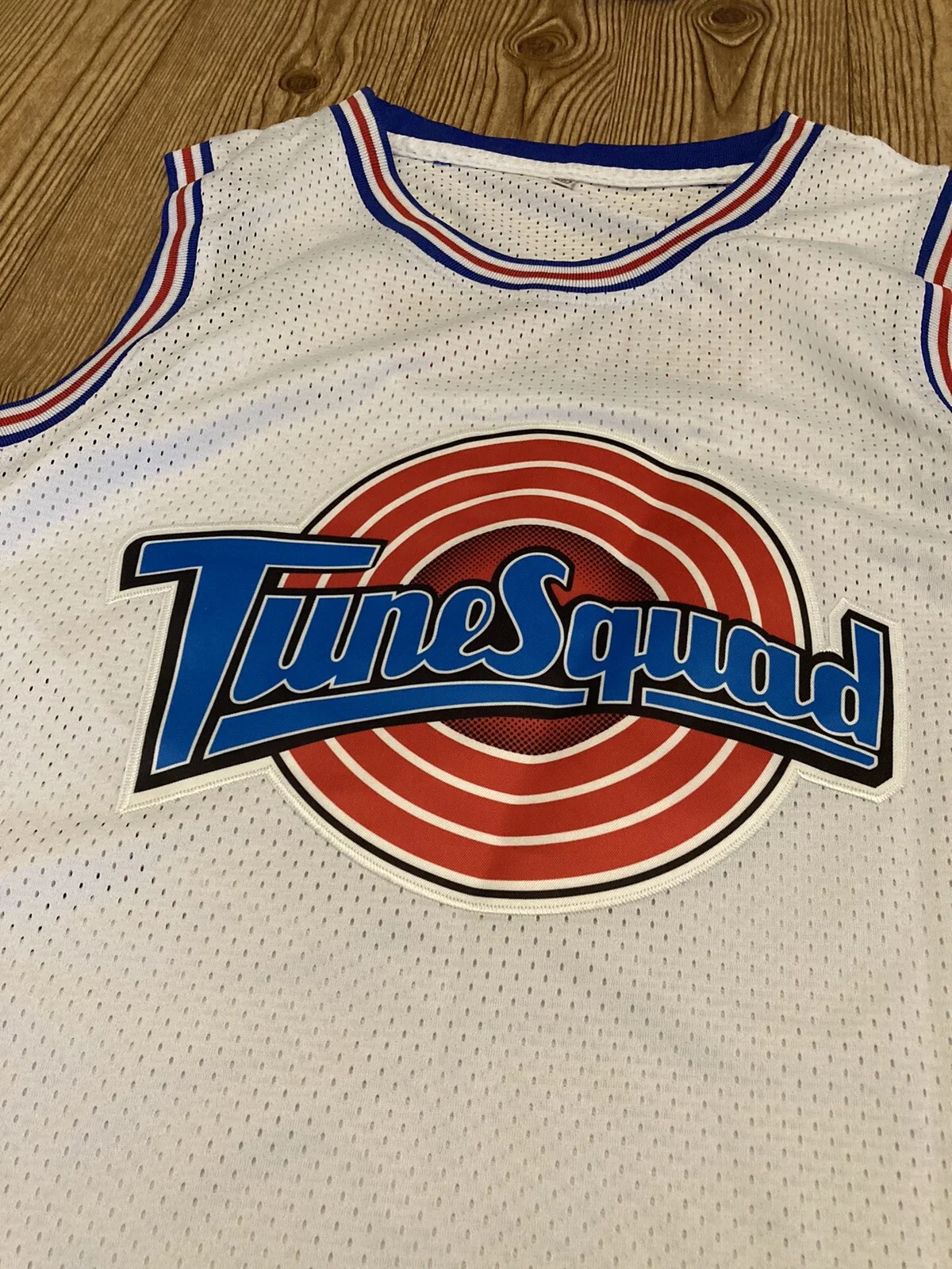BILLY WEST — BILLY WEST SIGNED BUGS BUNNY SPACE JAM MOVIE JERSEY TOON SQUAD, image 5