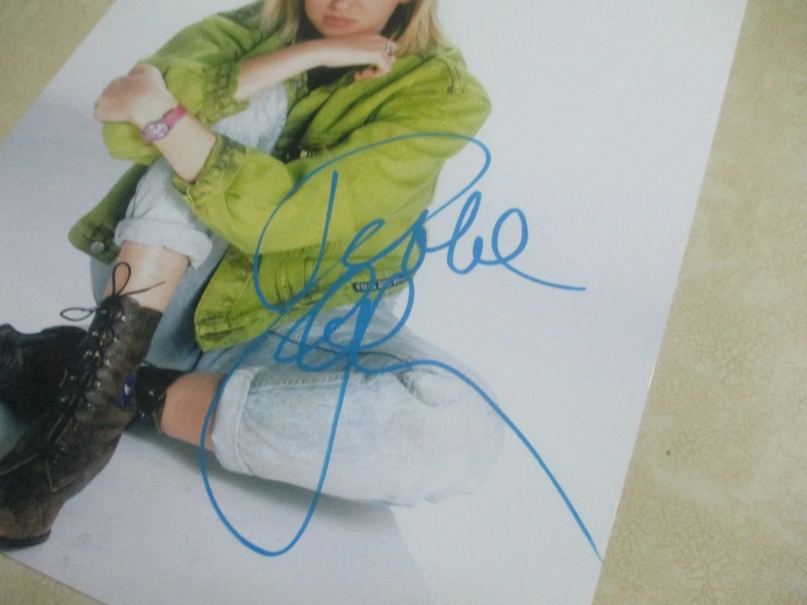 DEBBIE (DEBRA) GIBSON AUTHENTIC AUTOGRAPHED/SIGNED 8X10 PHOTO #1, image 2