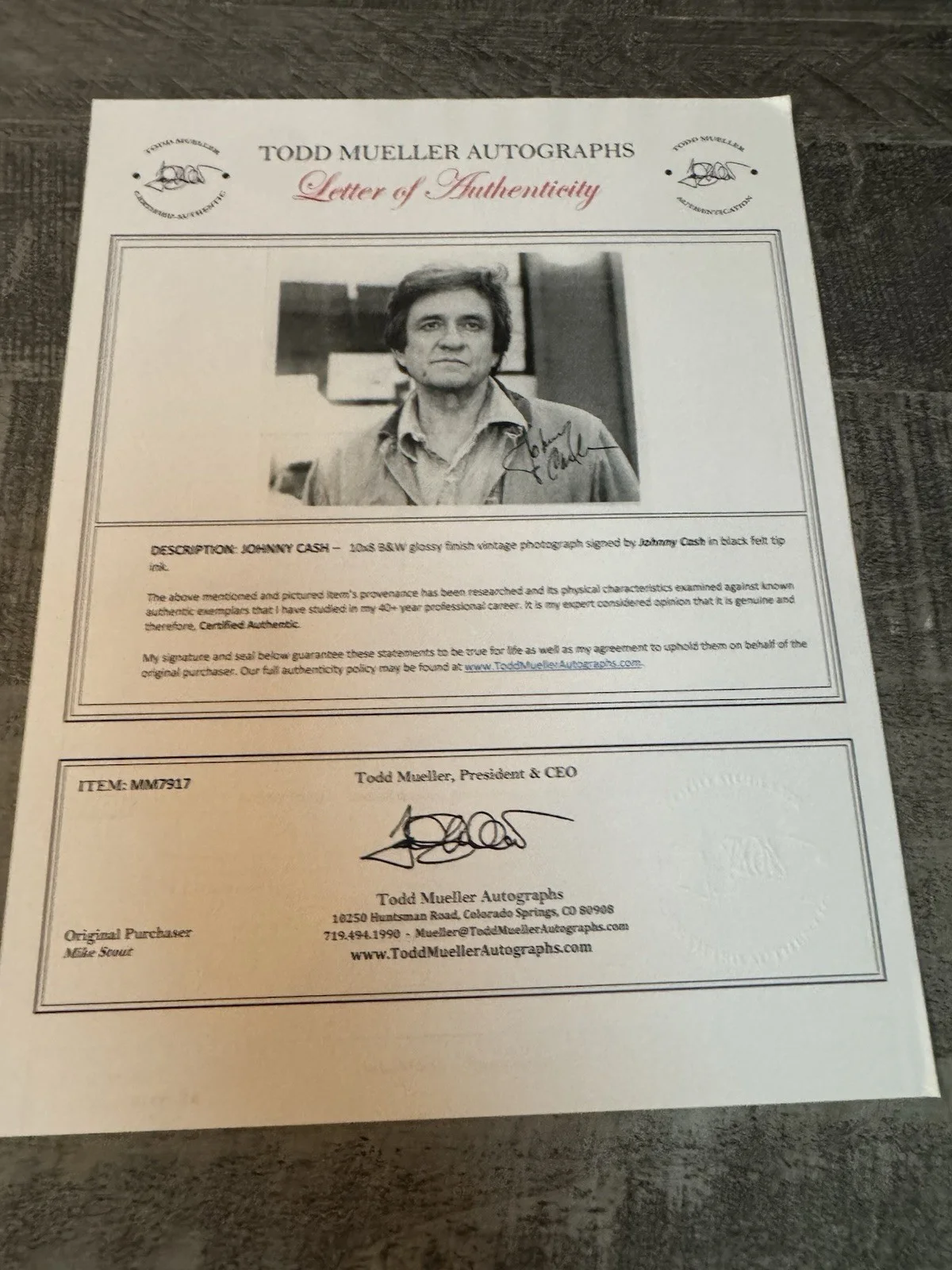 JOHNNY CASH Signed Autographed 8x10 Photo (d.2003) Mueller COA Dual COAs Music, изображение 5