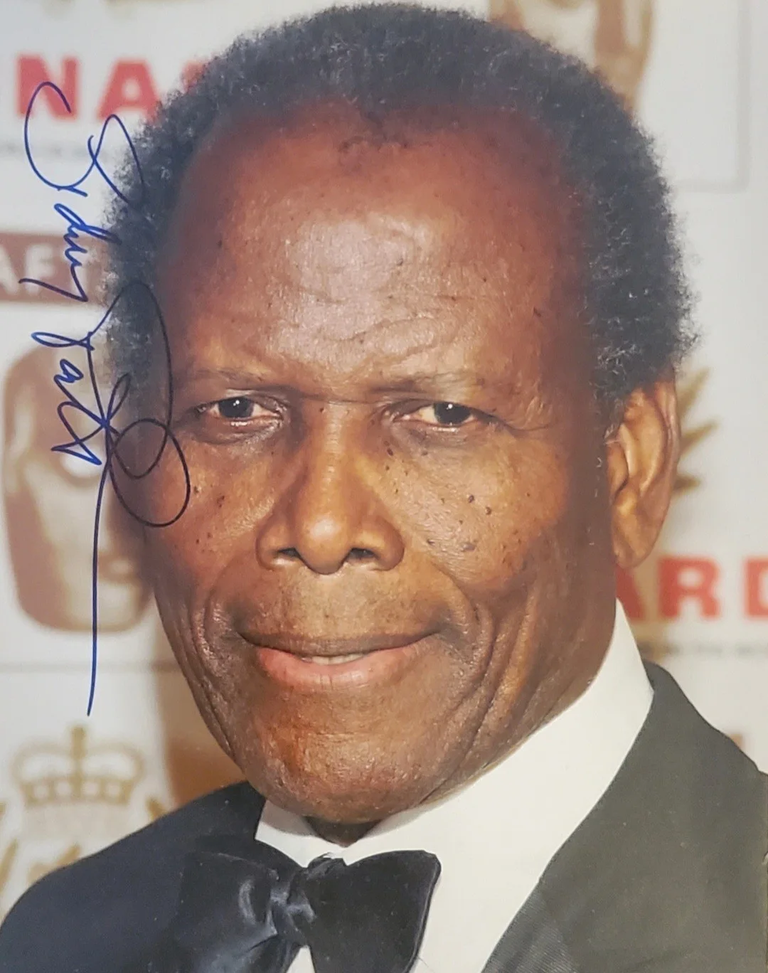 Sidney Poitier — SIDNEY POITIER SIGNED AUTOGRAPHED PHOTO MOVIE STAR OSCAR WINNER 8X10 COA
