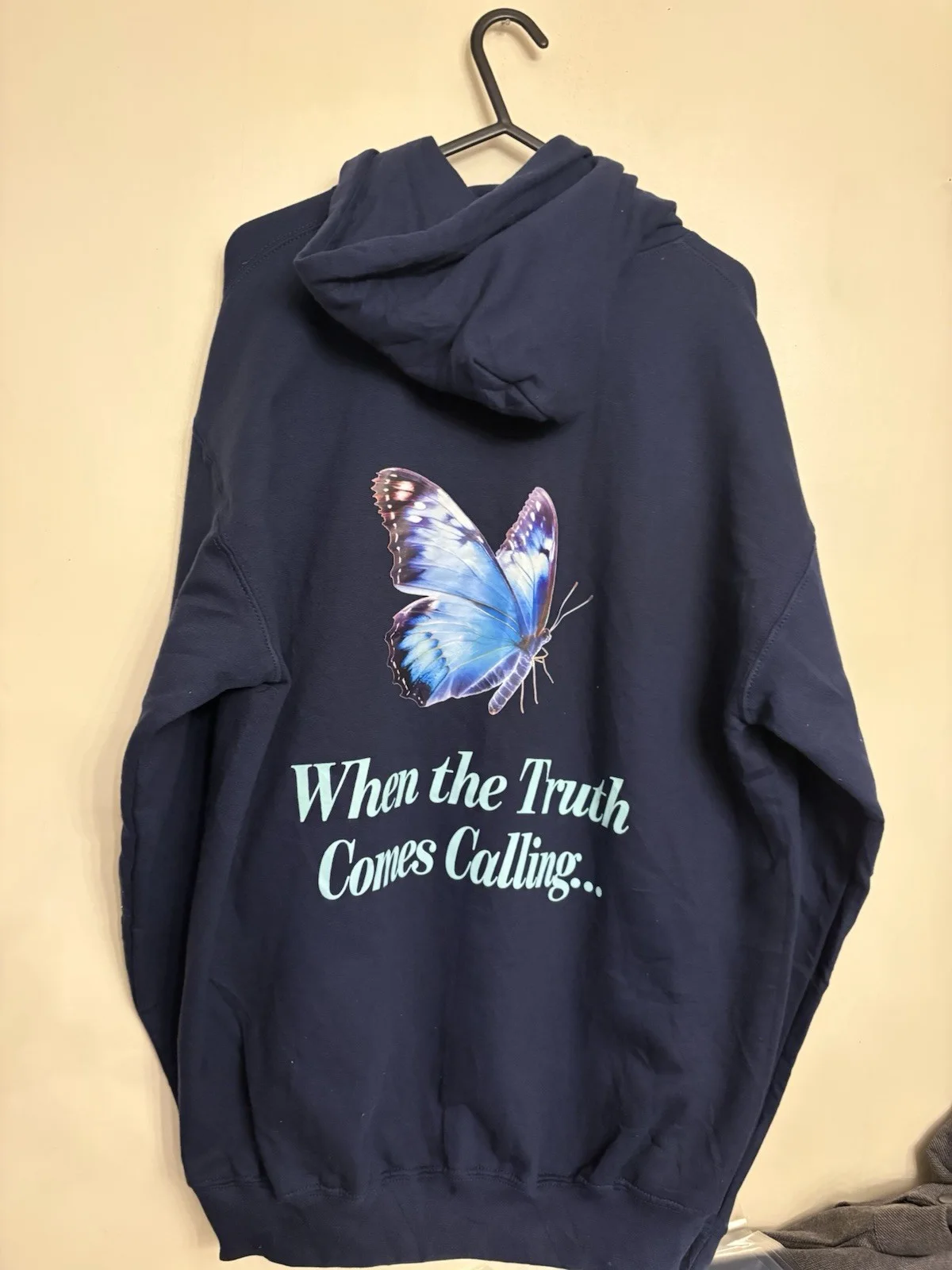 A Blue Butterfly (2026) Cast & Crew Hoodie Navy Size Medium Film Memorabilia, изображение 3