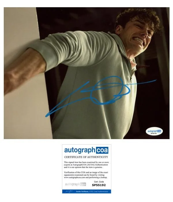 Joshua Orpin — Joshua Orpin "Titans" AUTOGRAPH Signed 'Conner Kent/Superboy' 8x10 Photo D ACOA
