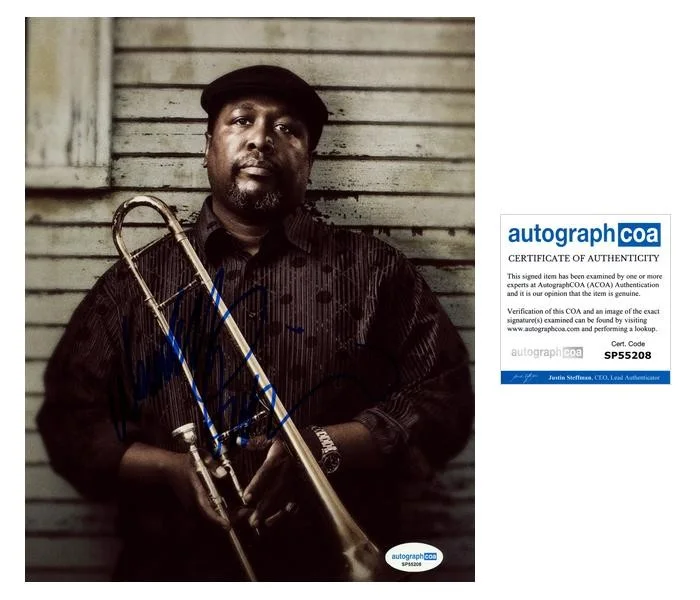 Wendell Pierce — Wendell Pierce "Treme" AUTOGRAPH Signed 'Antoine Batiste' 8x10 Photo ACOA
