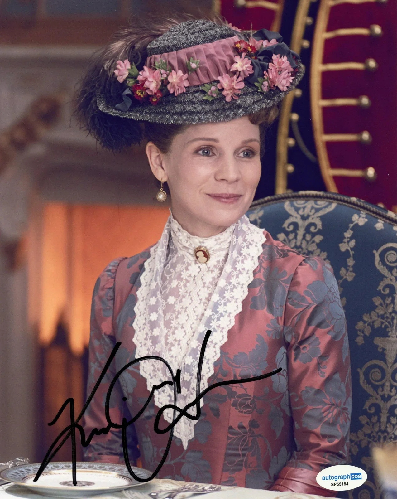 Kelli O'Hara — Kelli O'Hara "The Gilded Age" AUTOGRAPH Signed 'Aurora Fane' 8x10 Photo ACOA, изображение 2
