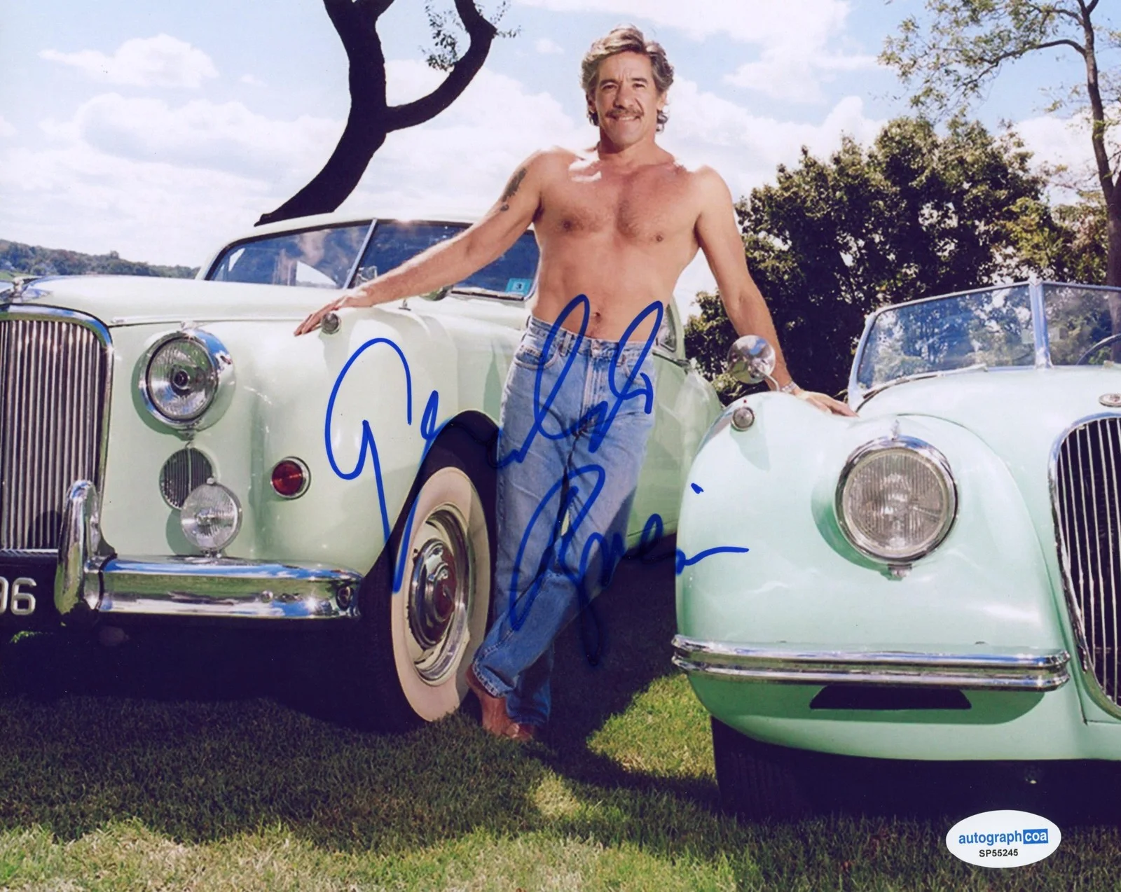 Geraldo Rivera — Geraldo Rivera "The Geraldo Rivera Show" SIGNED Shirtless 8x10 Photo ACOA, image 2