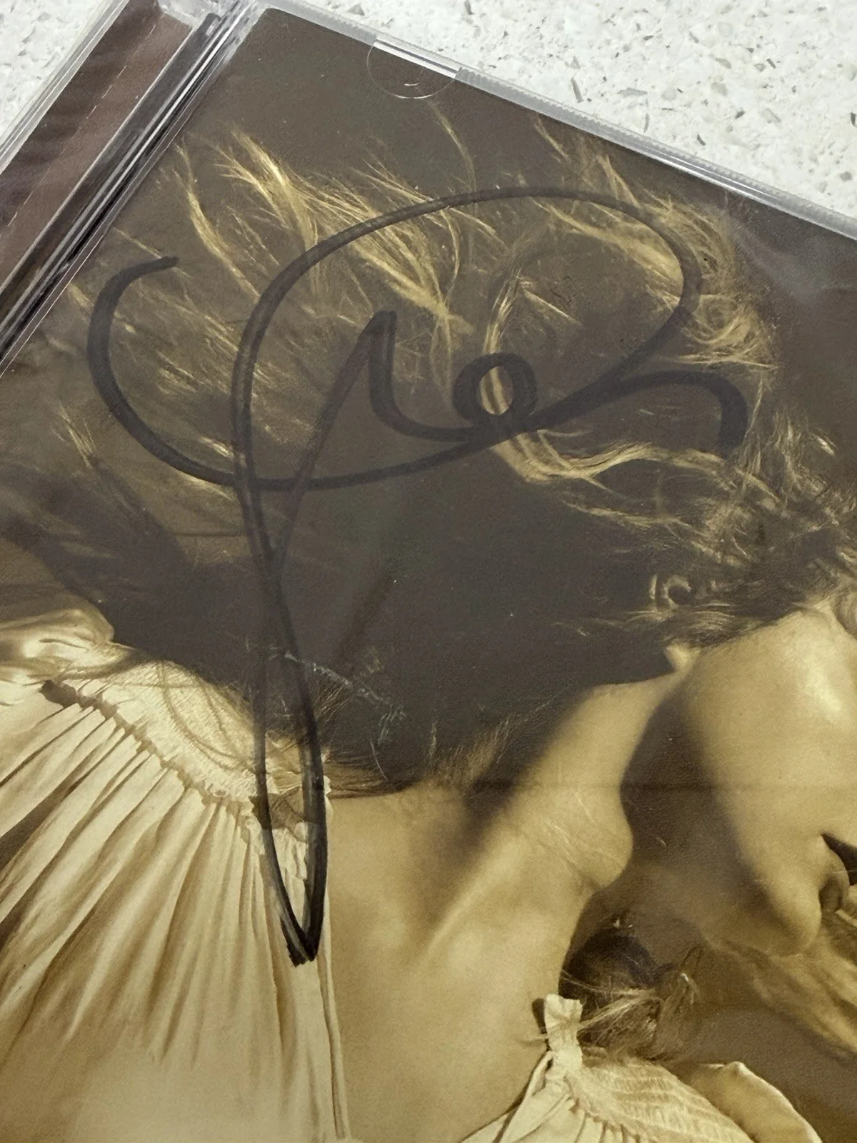 Taylor Swift | Fearless (Taylor’s Version) — Signed CD | Sealed, Clean Signature, image 3