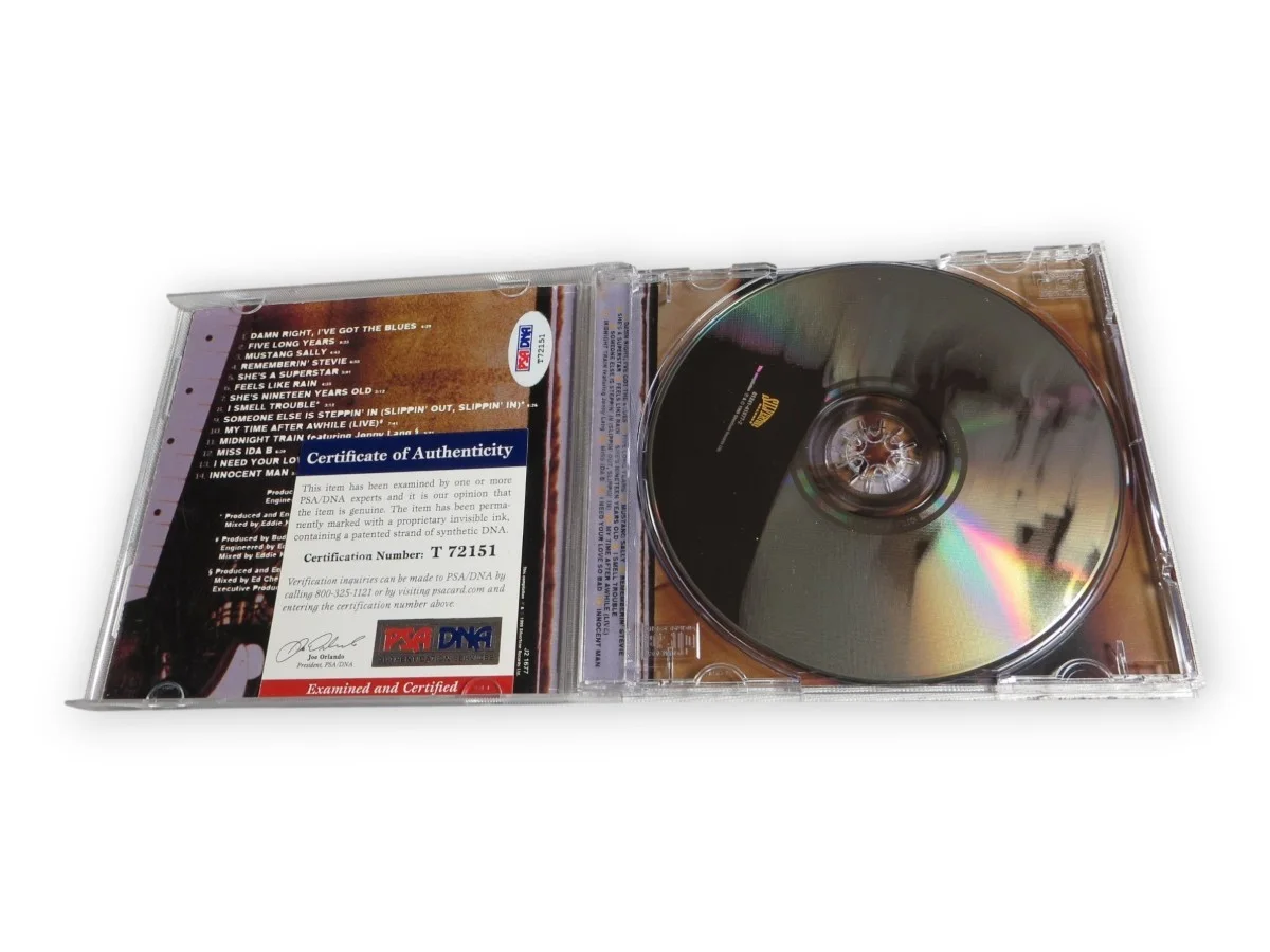 Buddy Guy Signed Autographed CD Booklet Buddy's Baddest Best of PSA T72151, изображение 2