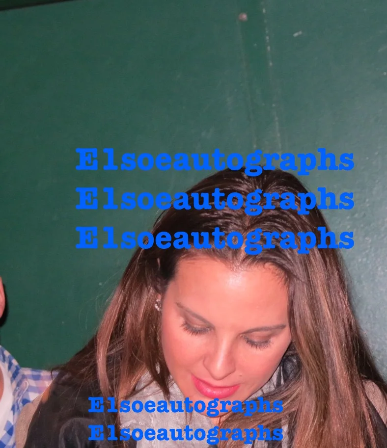Kate Del Castillo — Kate Del Castillo signed 8x10 Photo. Exact Proof - La Misma Luna, Book of Life, изображение 2