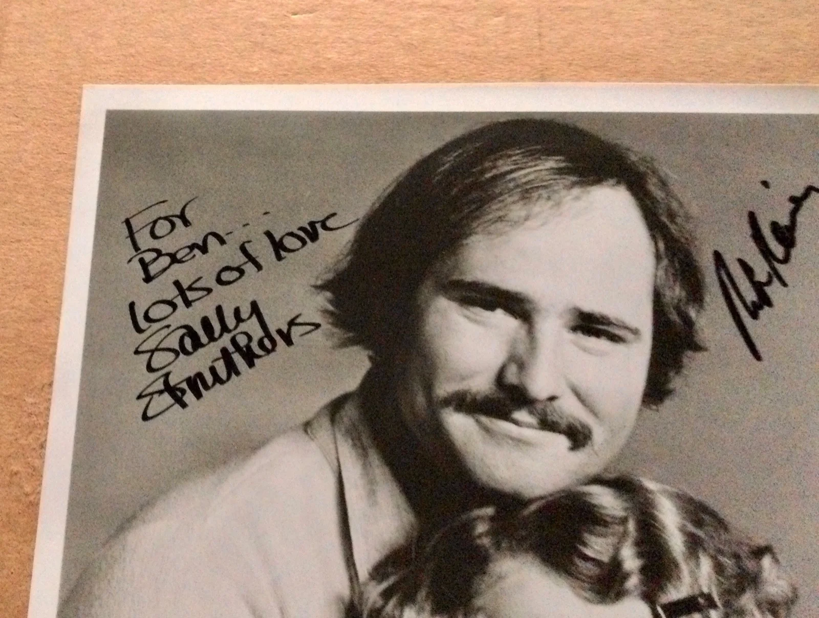 All in the Family photo signed autographed by Rob Reiner and Sally Struthers, изображение 4