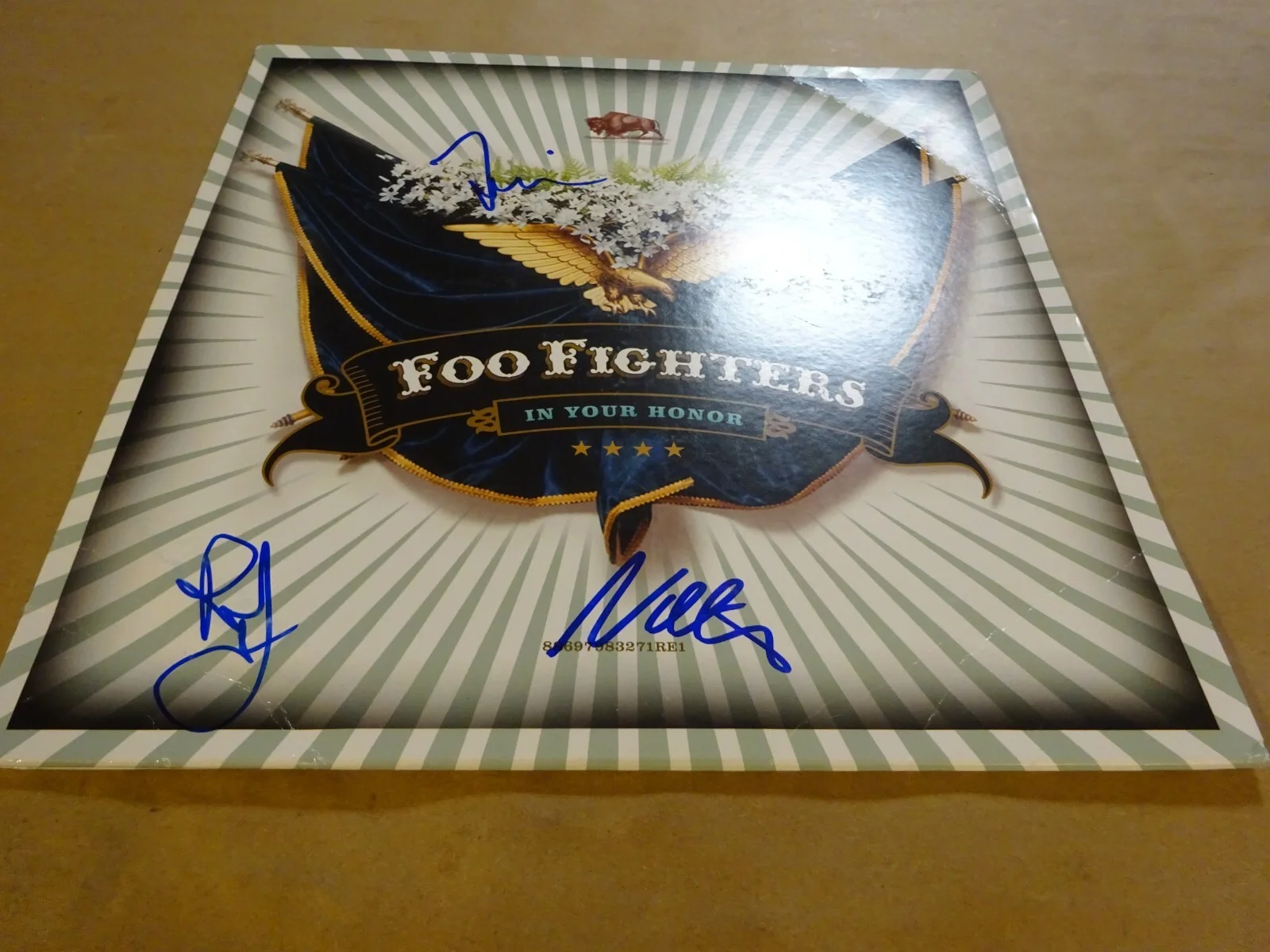 Autographed Foo Fighters In Your Honor Album Signed By 3 BECKETT COA LOA Hawkins, image 3