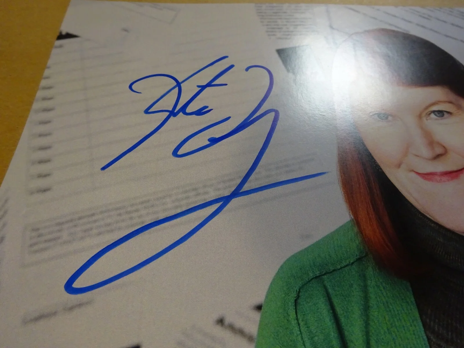 Kate Flannery — Signed Kate Flannery Autographed The Office Meredith 11x17 Photo Beckett BAS COA, image 4