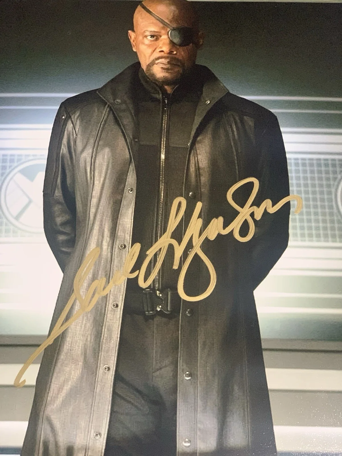 Samuel L Jackson — Samuel L Jackson SIGNED 8x10 PHOTO SPIDER-MAN MARVEL SHAFT DJANGO JUICE TSA COA, image 2