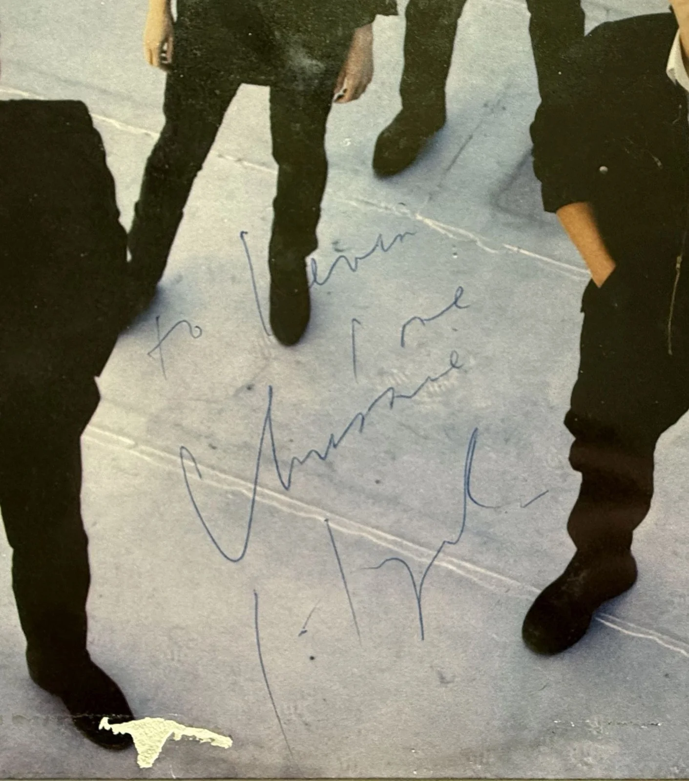 Chrissie Hynde Signed Autographed "Learning to Crawl" Pretenders Record Album, изображение 2