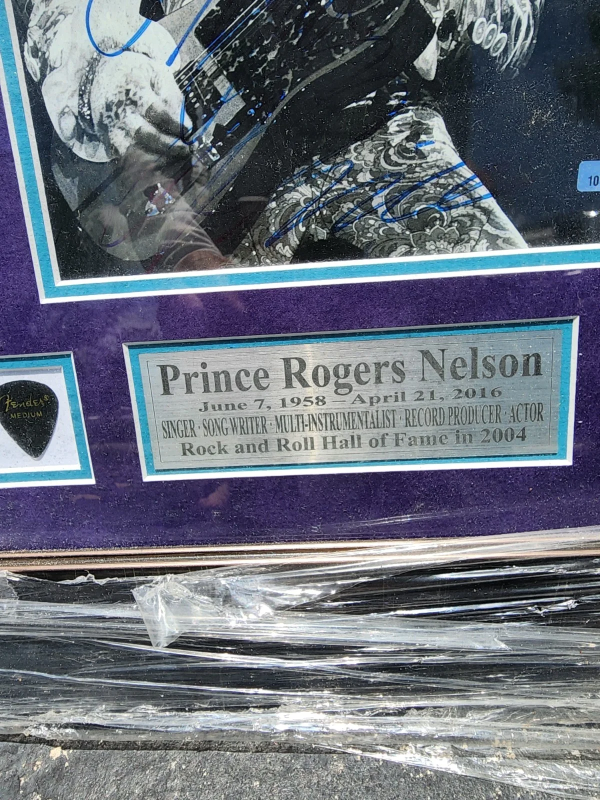 Prince signed eight by ten color photo, image 4