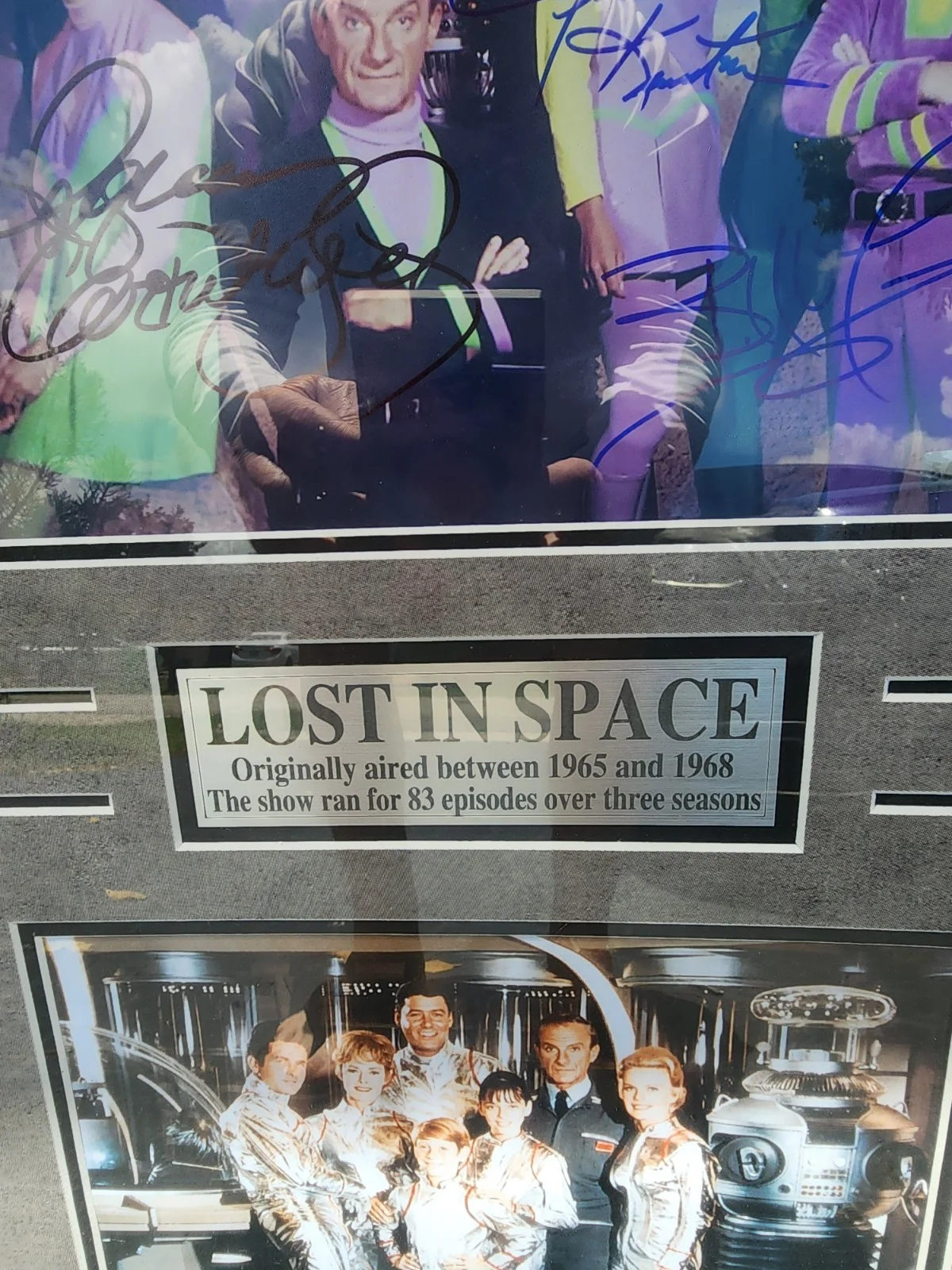 Lost in space forecast signed eight by ten color photo, image 4
