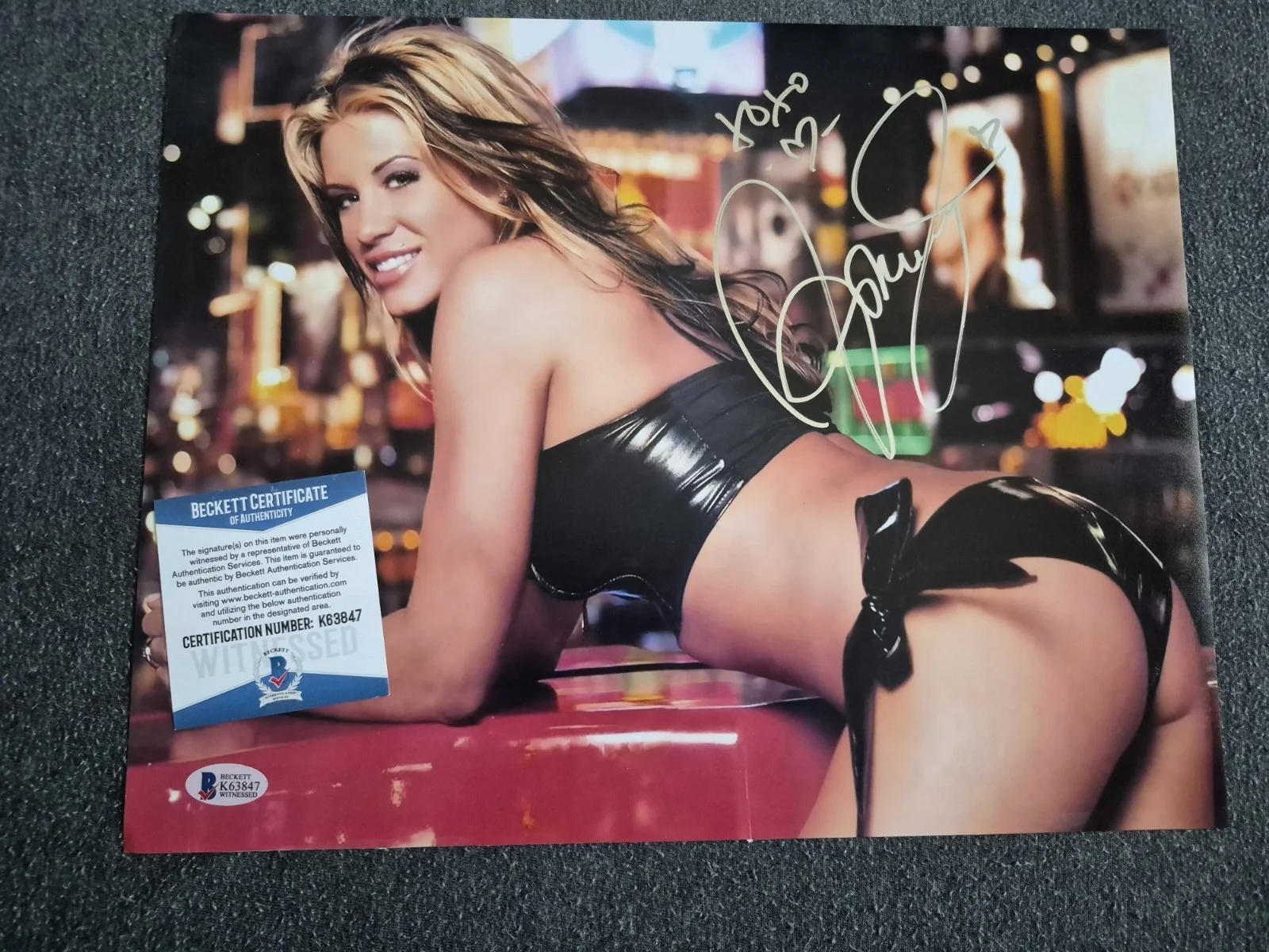 Ashley Massaro — WWE Playboy Model Ashley Massaro Signed 8 x 10 Photo BAS Witness, image 2