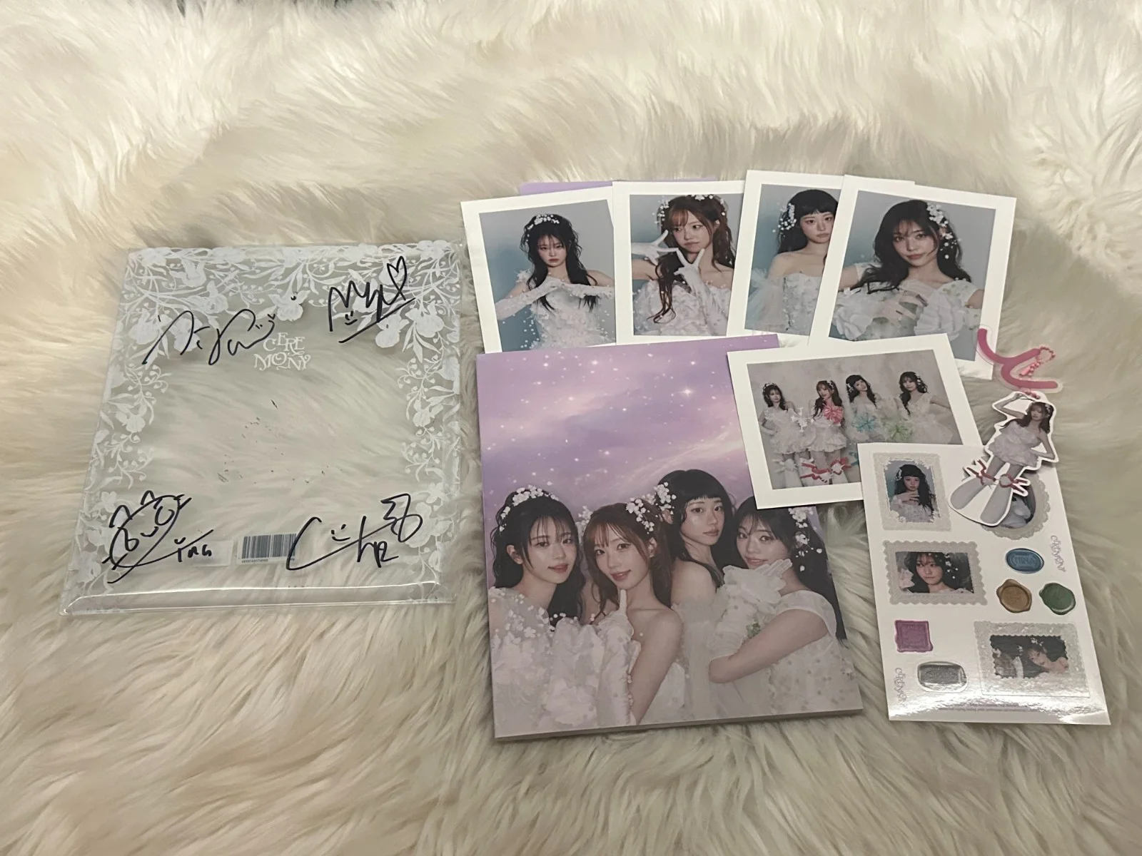 QWER - ALL MEMBER Autograph(Signed) PROMO ALBUM KPOP, image 3