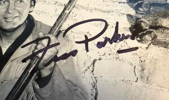 Fess Parker, Darby Hinton — DANIEL BOONE + SON signed 8x10 with UACC COA ... Fess Parker & Darby Hinton, image 3