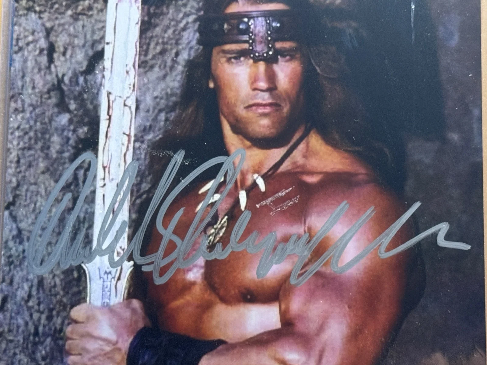 ARNOLD SCHWARZENNEGER — SIGNED CONAN THE BARBARIAN Movie by ARNOLD SCHWARZENNEGER Photo wCOA ShipsFREE, изображение 2