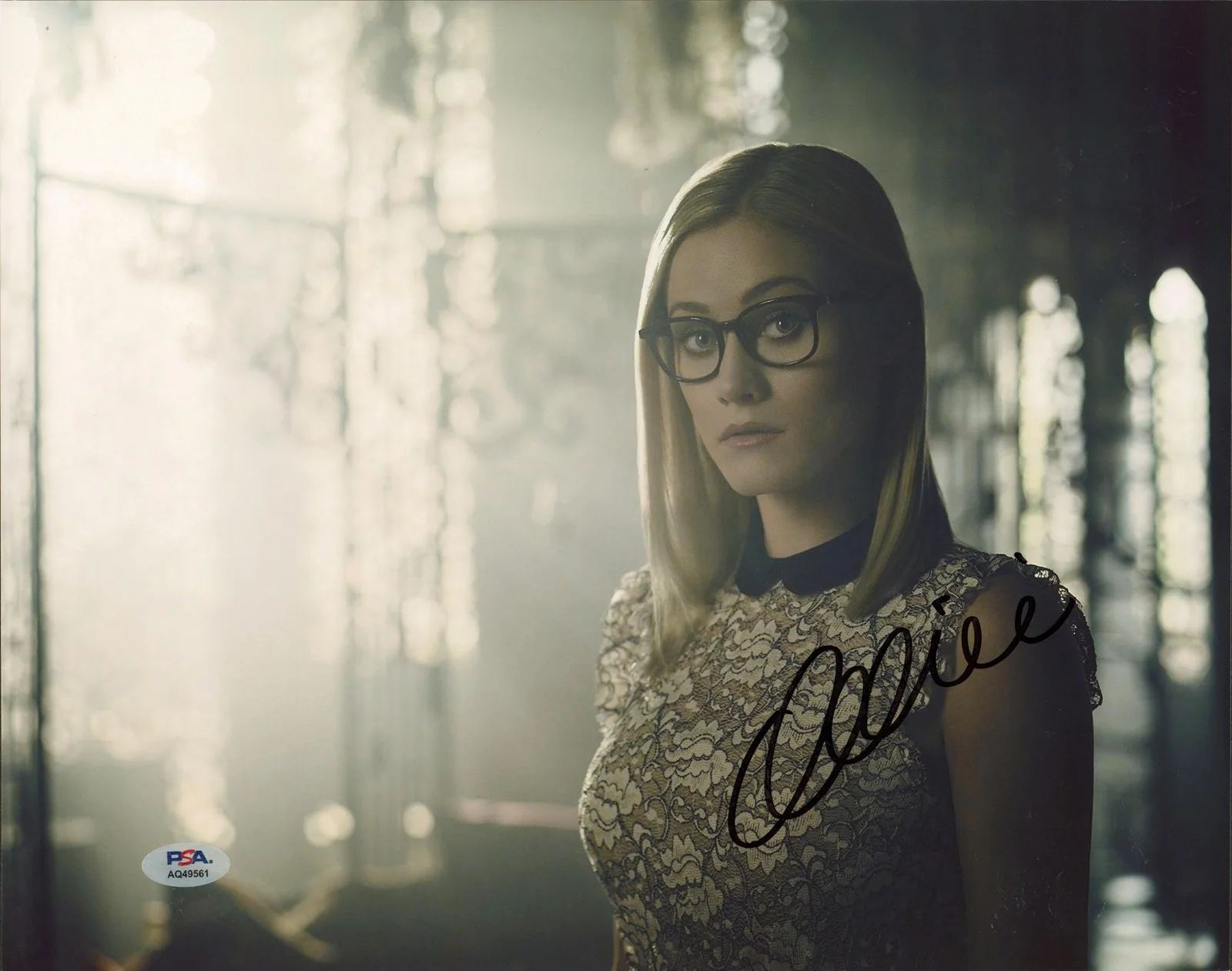 Olivia Taylor Dudley — Olivia Taylor Dudley The Magicians Authentic Signed 11x14 Photo PSA/DNA #AQ49561
