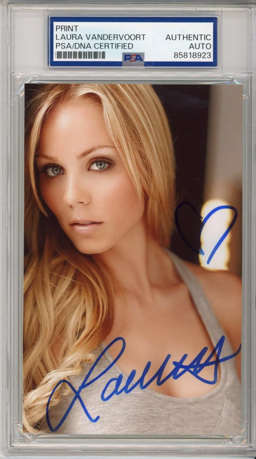 LAURA VANDERVOORT — LAURA VANDERVOORT SIGNED SUPERGIRL AUTOGRAPH PSA DNA SIGNED PHOTOGRAPH PHOTO