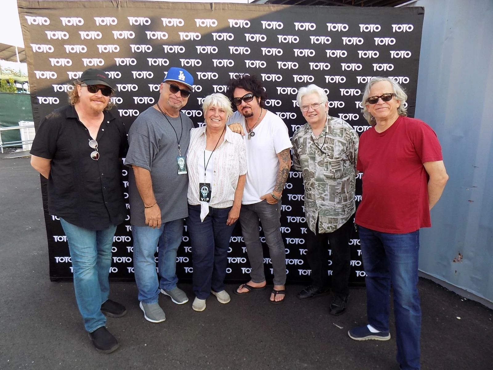 Toto Band Original Signed 11x17 Poster Cardboard to Nancy, image 2