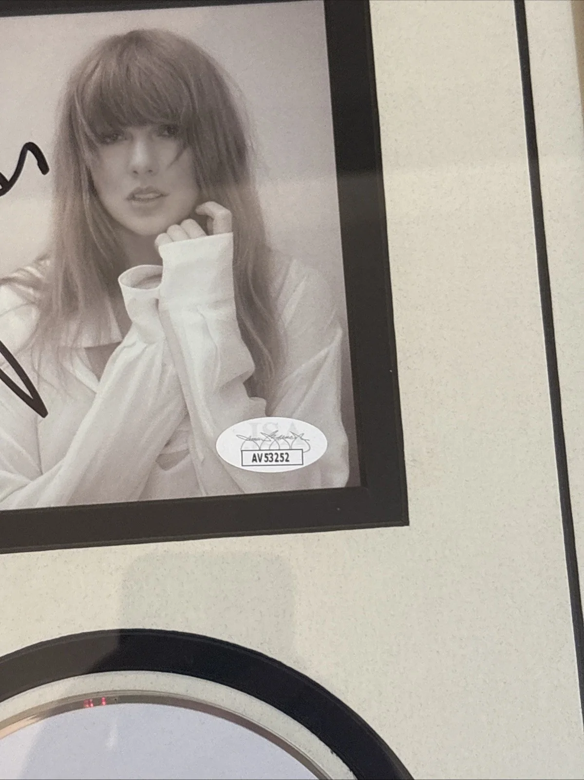 Taylor Swift AUTO AU Framed TTPD The Tortured Poets Department CD Insert JSA COA, изображение 3