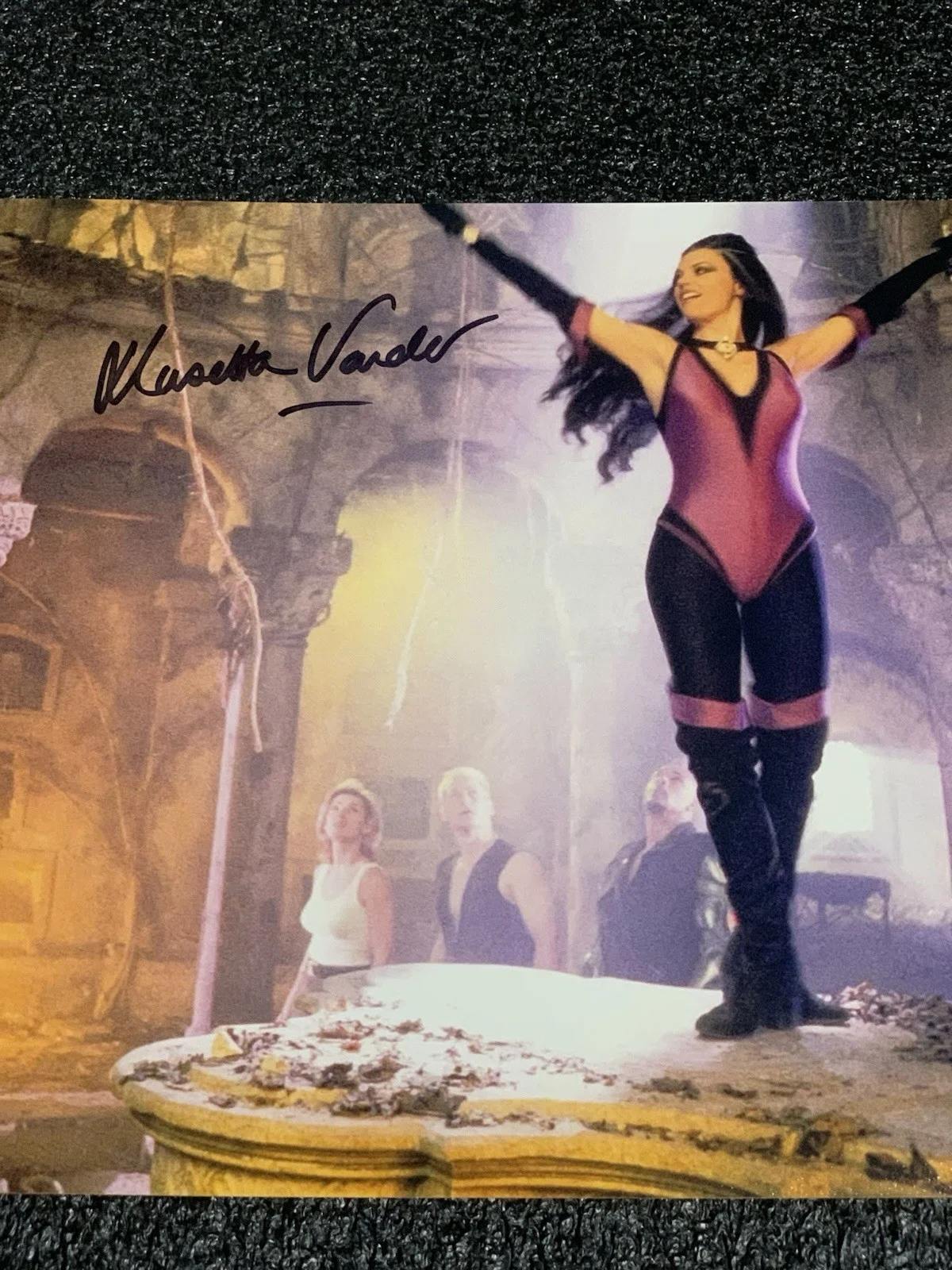MUSETTA VANDER SIGNED 8X10 PHOTO MORTAL KOMBAT WILD WEST BECKETT BAS JSA PSA GAI, image 2